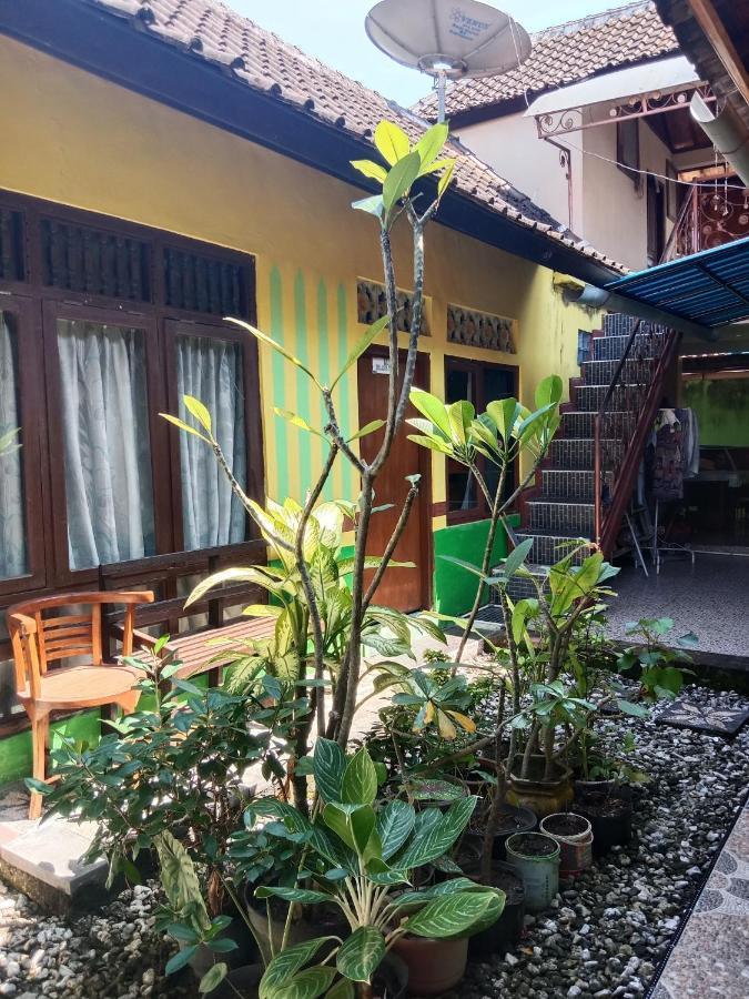 Agung Pring Homestay Batununggul Екстер'єр фото